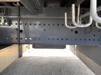 日野プロフィア幌車大型（10t）[写真17]