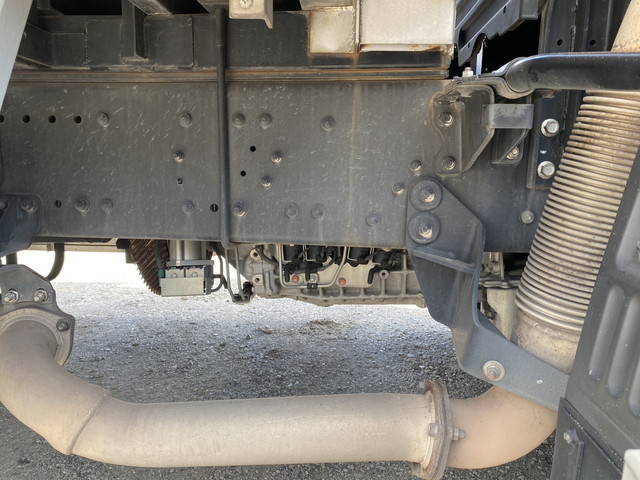 日野プロフィア幌車大型（10t）[写真17]