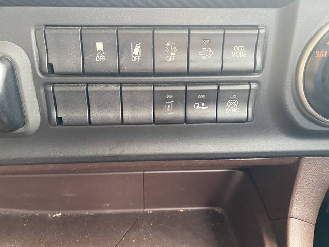 日野プロフィア幌車大型（10t）[写真29]