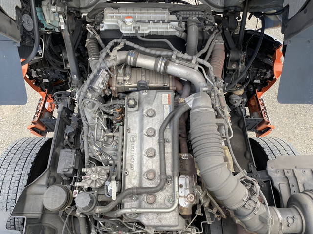 日野プロフィア幌車大型（10t）[写真30]