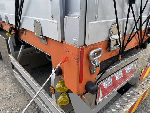 日野プロフィア幌車大型（10t）[写真34]