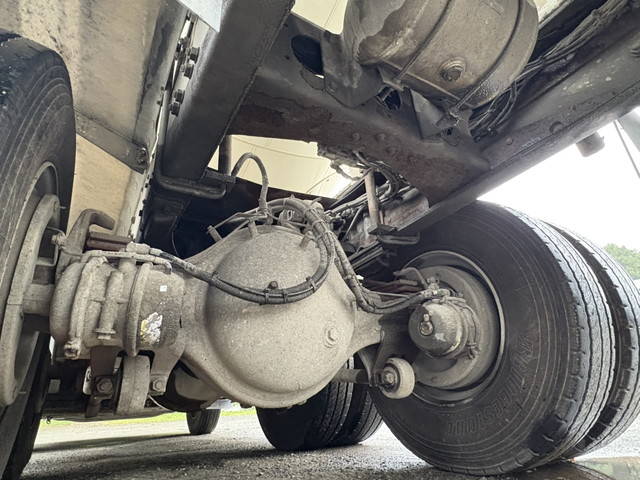 三菱ふそうスーパーグレートミキサー車（コンクリートミキサー）大型（10t）[写真20]