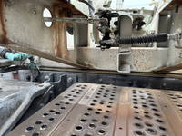 三菱ふそうスーパーグレートミキサー車（コンクリートミキサー）大型（10t）[写真24]