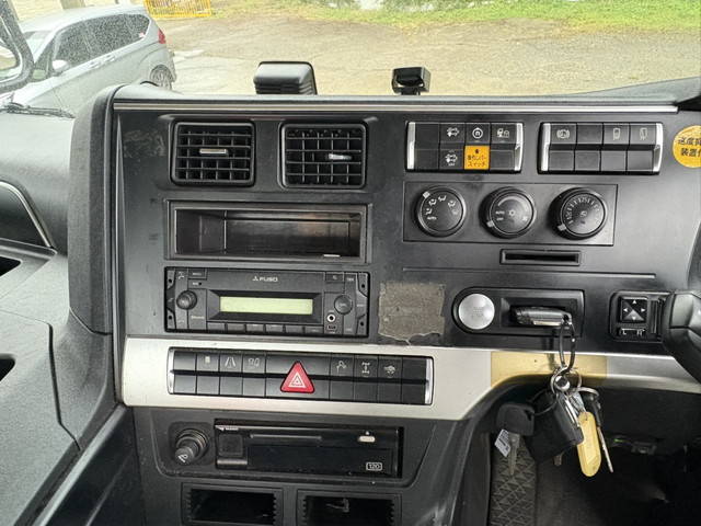 三菱ふそうスーパーグレートミキサー車（コンクリートミキサー）大型（10t）[写真27]