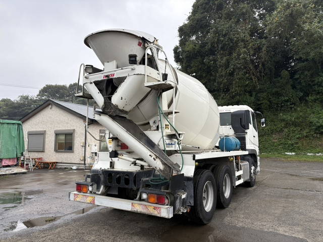 三菱ふそうスーパーグレートミキサー車（コンクリートミキサー）大型（10t）[写真03]