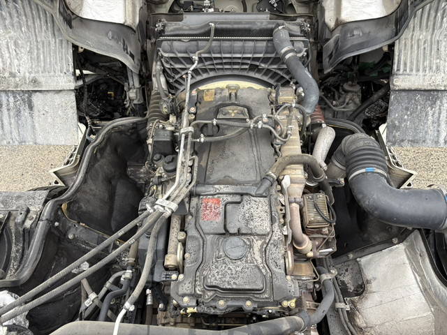 三菱ふそうスーパーグレートミキサー車（コンクリートミキサー）大型（10t）[写真30]