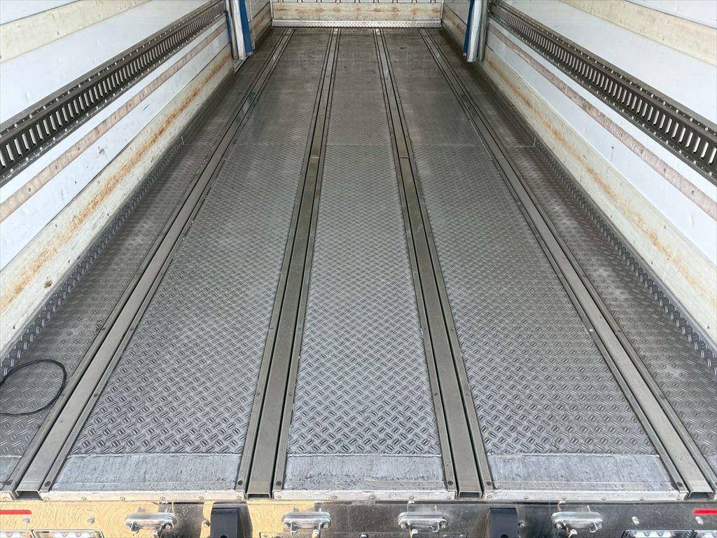 日野レンジャー冷凍車（冷蔵車）増トン（6t・8t）[写真06]