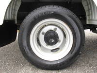 日産バネット平ボディ小型（2t・3t）[写真13]