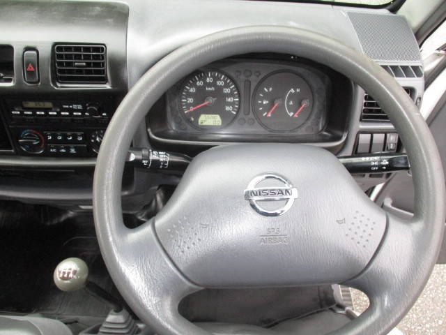 日産バネット平ボディ小型（2t・3t）[写真19]