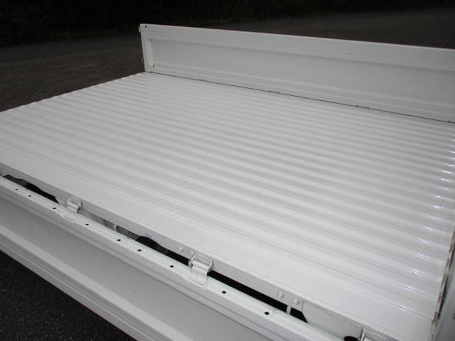 日産バネット平ボディ小型（2t・3t）[写真31]