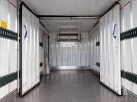 三菱ふそうキャンター冷凍車（冷蔵車）小型（2t・3t）[写真18]