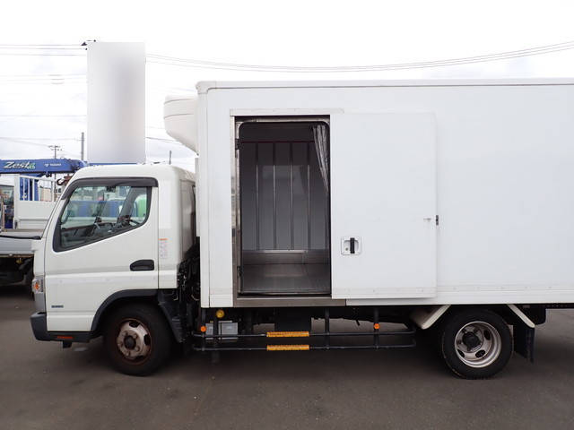三菱ふそうキャンター冷凍車（冷蔵車）小型（2t・3t）[写真22]