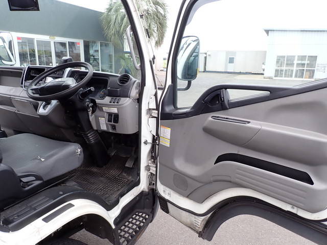 三菱ふそうキャンター冷凍車（冷蔵車）小型（2t・3t）[写真30]