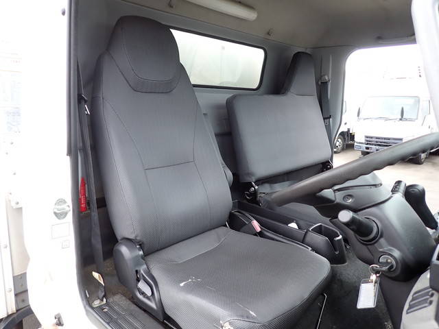 三菱ふそうキャンター冷凍車（冷蔵車）小型（2t・3t）[写真31]