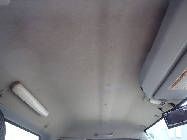 三菱ふそうキャンター冷凍車（冷蔵車）小型（2t・3t）[写真33]