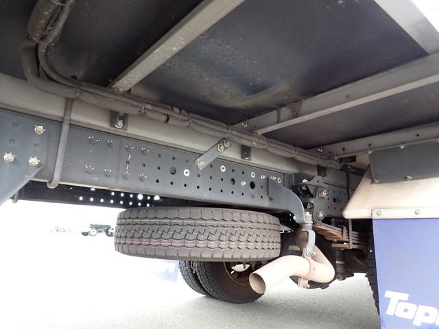 三菱ふそうキャンター冷凍車（冷蔵車）小型（2t・3t）[写真09]