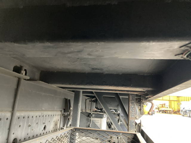 いすゞフォワード平ボディ増トン（6t・8t）[写真23]