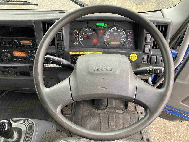 いすゞフォワード平ボディ増トン（6t・8t）[写真32]