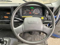 いすゞフォワード平ボディ増トン（6t・8t）[写真33]