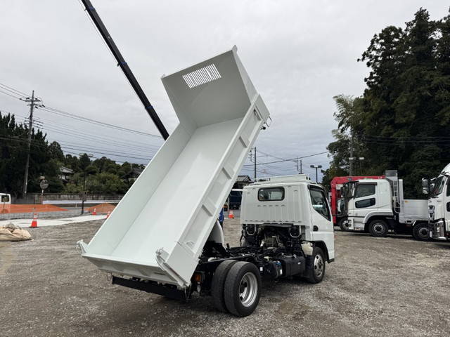 三菱ふそうキャンターダンプ小型（2t・3t）[写真02]