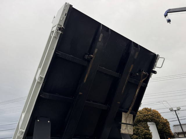 三菱ふそうキャンターダンプ小型（2t・3t）[写真08]