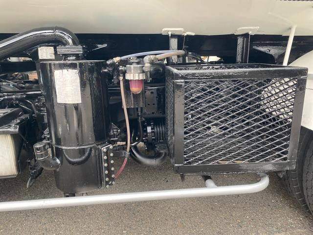 日野デュトロバキュームカー小型（2t・3t）[写真18]