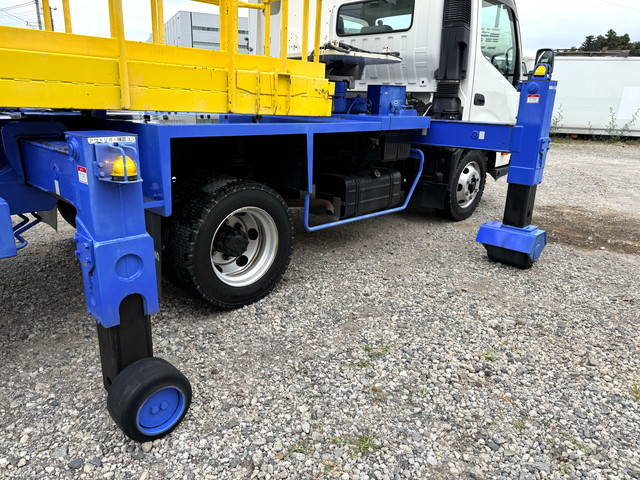 日野デュトロ高所作業車小型（2t・3t）[写真11]