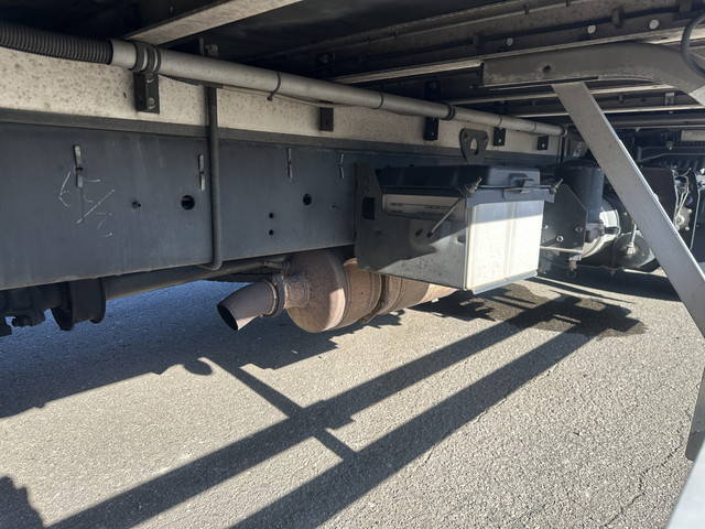 日野レンジャーアルミウイング中型（4t）[写真32]