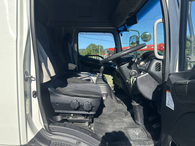 日野レンジャーアルミウイング中型（4t）[写真33]