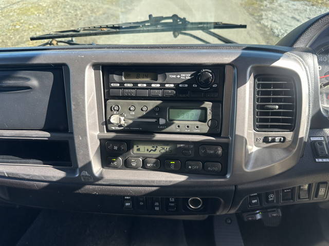 日野レンジャーアルミウイング中型（4t）[写真38]