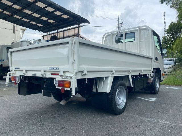 トヨタトヨエース平ボディ小型（2t・3t）[写真04]