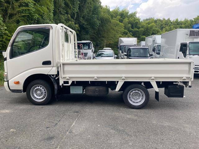 トヨタトヨエース平ボディ小型（2t・3t）[写真05]