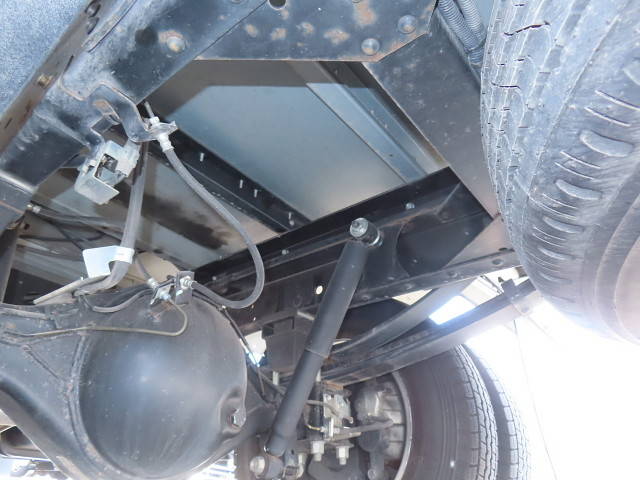 いすゞエルフアルミウイング小型（2t・3t）[写真11]