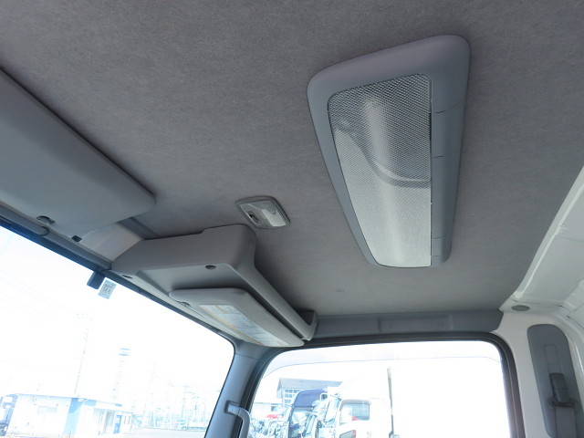 いすゞエルフアルミウイング小型（2t・3t）[写真22]