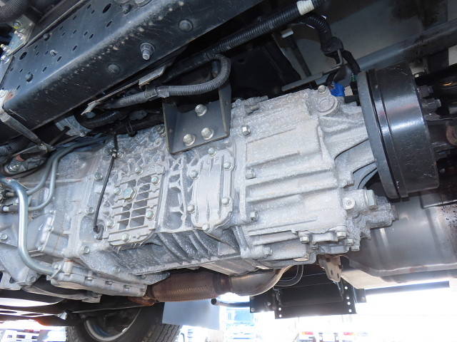 いすゞエルフアルミウイング小型（2t・3t）[写真08]