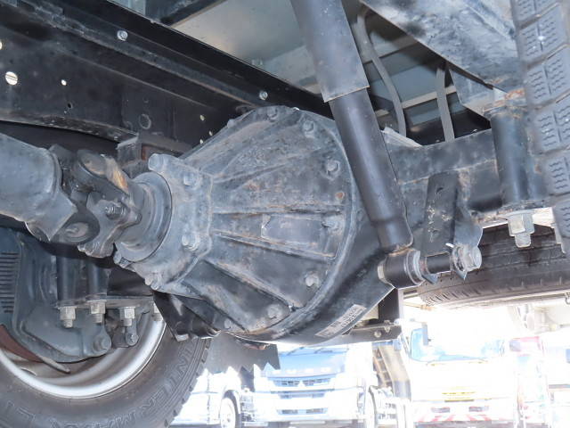 いすゞエルフアルミウイング小型（2t・3t）[写真09]