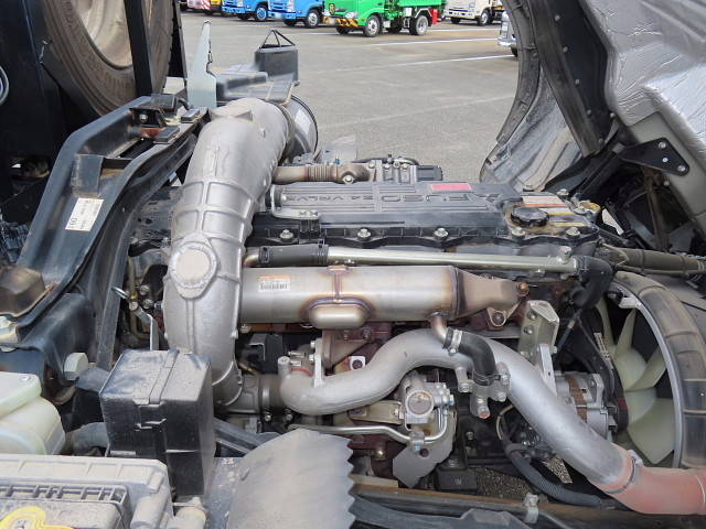 三菱ふそうファイターコンテナ専用車増トン（6t・8t）[写真14]