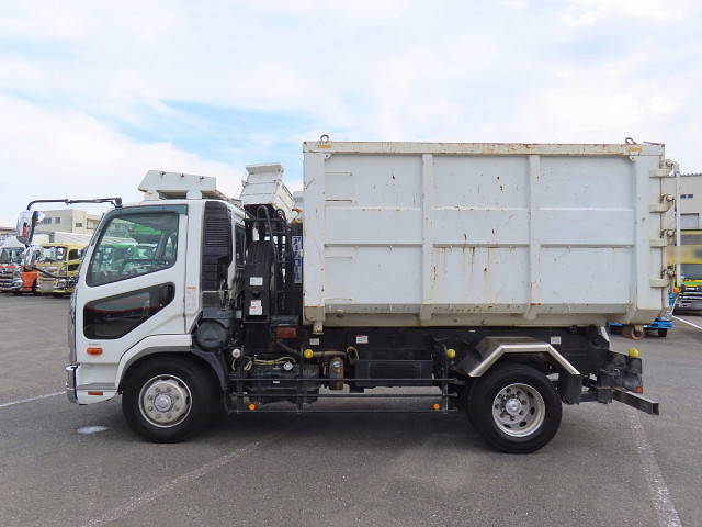 三菱ふそうファイターコンテナ専用車増トン（6t・8t）[写真25]