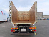 三菱ふそうファイターコンテナ専用車増トン（6t・8t）[写真07]