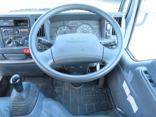 いすゞエルフクレーン3段小型（2t・3t）[写真20]