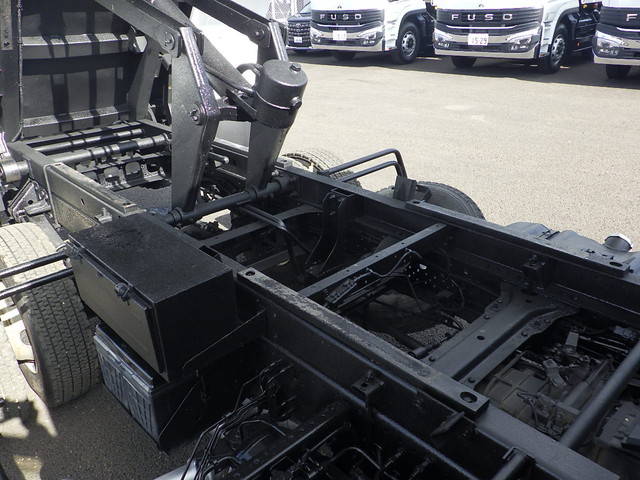 いすゞフォワードダンプ中型（4t）[写真16]