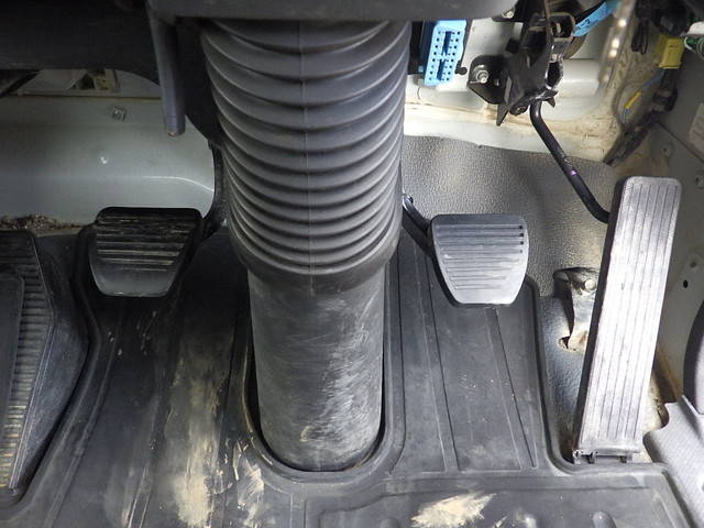 いすゞフォワードダンプ中型（4t）[写真33]