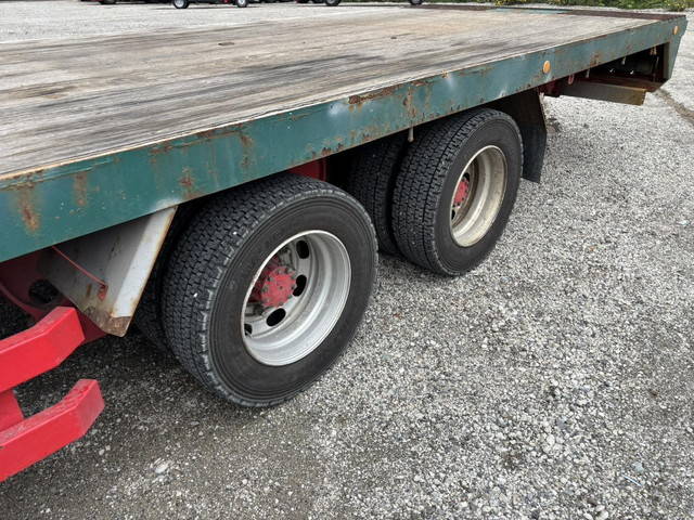 日野プロフィアセルフローダー大型（10t）[写真23]