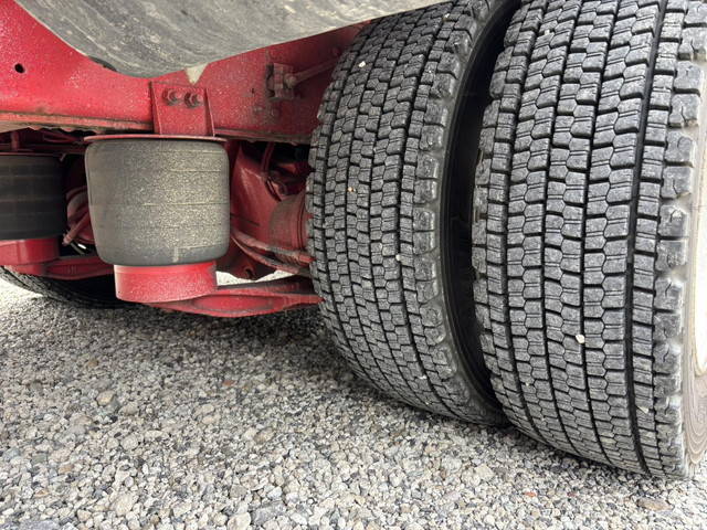 日野プロフィアセルフローダー大型（10t）[写真24]