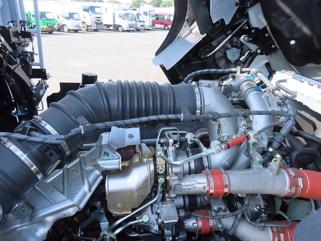 日野プロフィアアルミブロック大型（10t）[写真15]