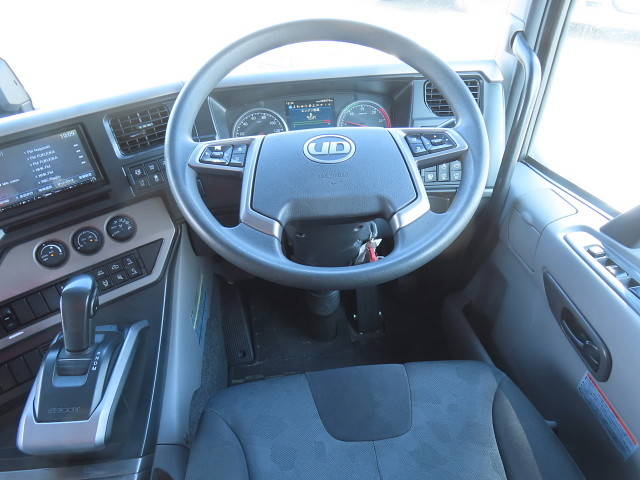 UDトラックスその他の車種アルミウイング大型（10t）[写真22]