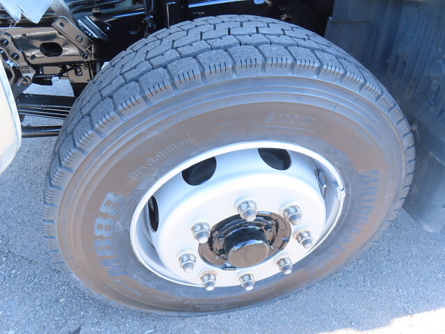 日野レンジャー平ボディ増トン（6t・8t）[写真13]