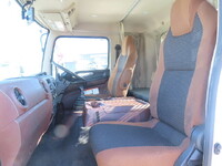 日野レンジャー平ボディ増トン（6t・8t）[写真20]