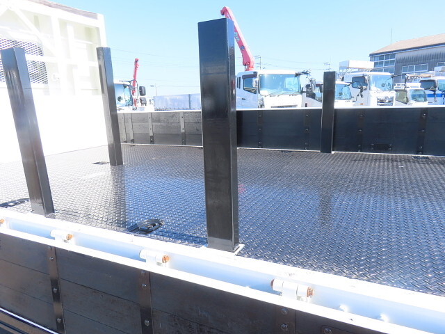 日野レンジャー平ボディ増トン（6t・8t）[写真26]