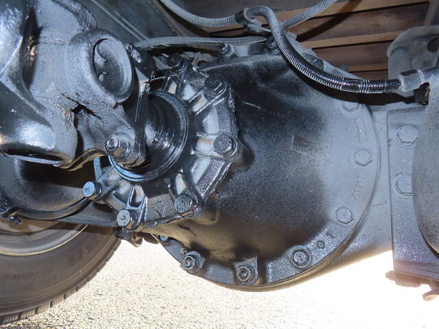 日野レンジャー平ボディ増トン（6t・8t）[写真08]